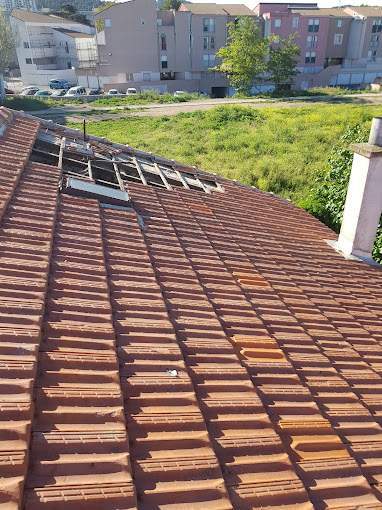 Remplacement de tuiles Arles