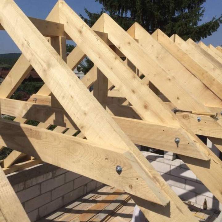 Travaux de charpente Arles