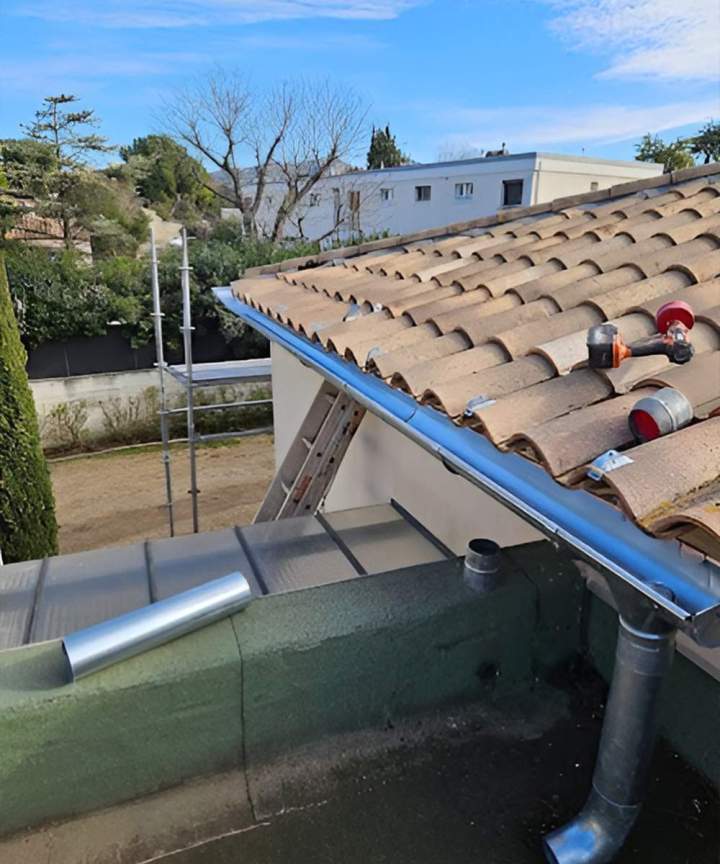 Pose de gouttière Arles