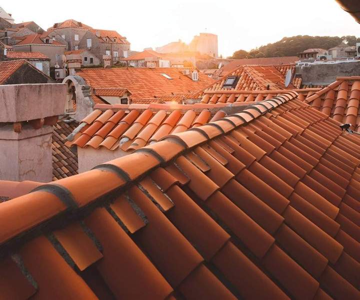Rives de toit Arles